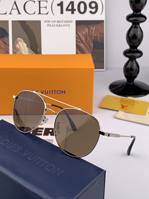 ルイヴィトンサングラス背面デザイン